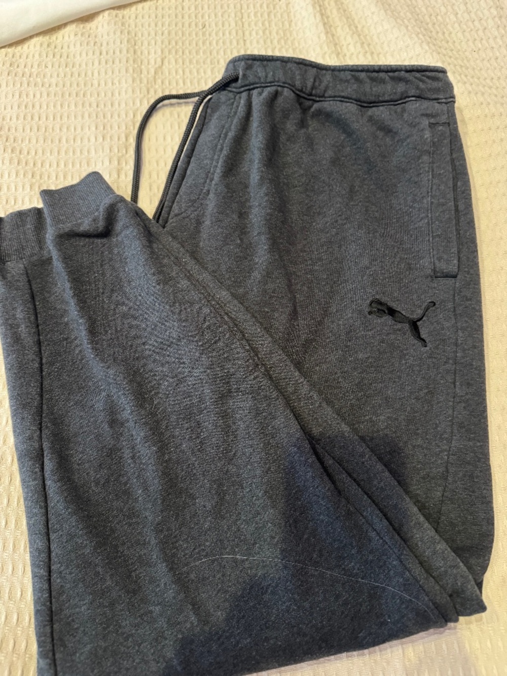 Men’s Puma sweatpants, XXL, gray, excellent condition